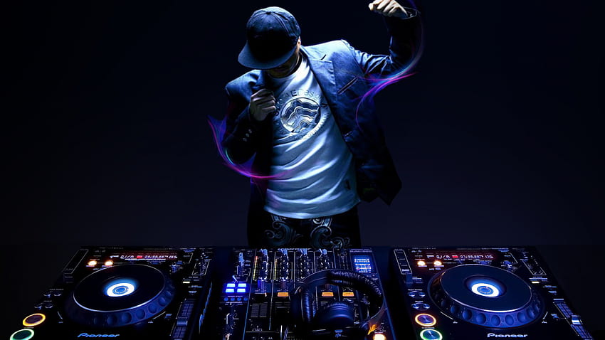 DJ